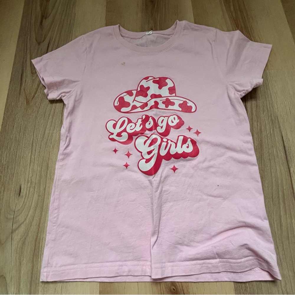 BOGO 🥳 Pink Short Sleeve T-shirt Let’s Go Girls | girls 150/68 | casual